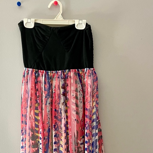 Roxy Maxi Dress - Picture 2 of 5